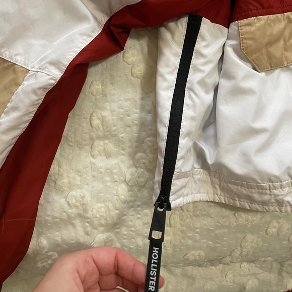 ✨Hollister windbreaker - Picture 8 of 12